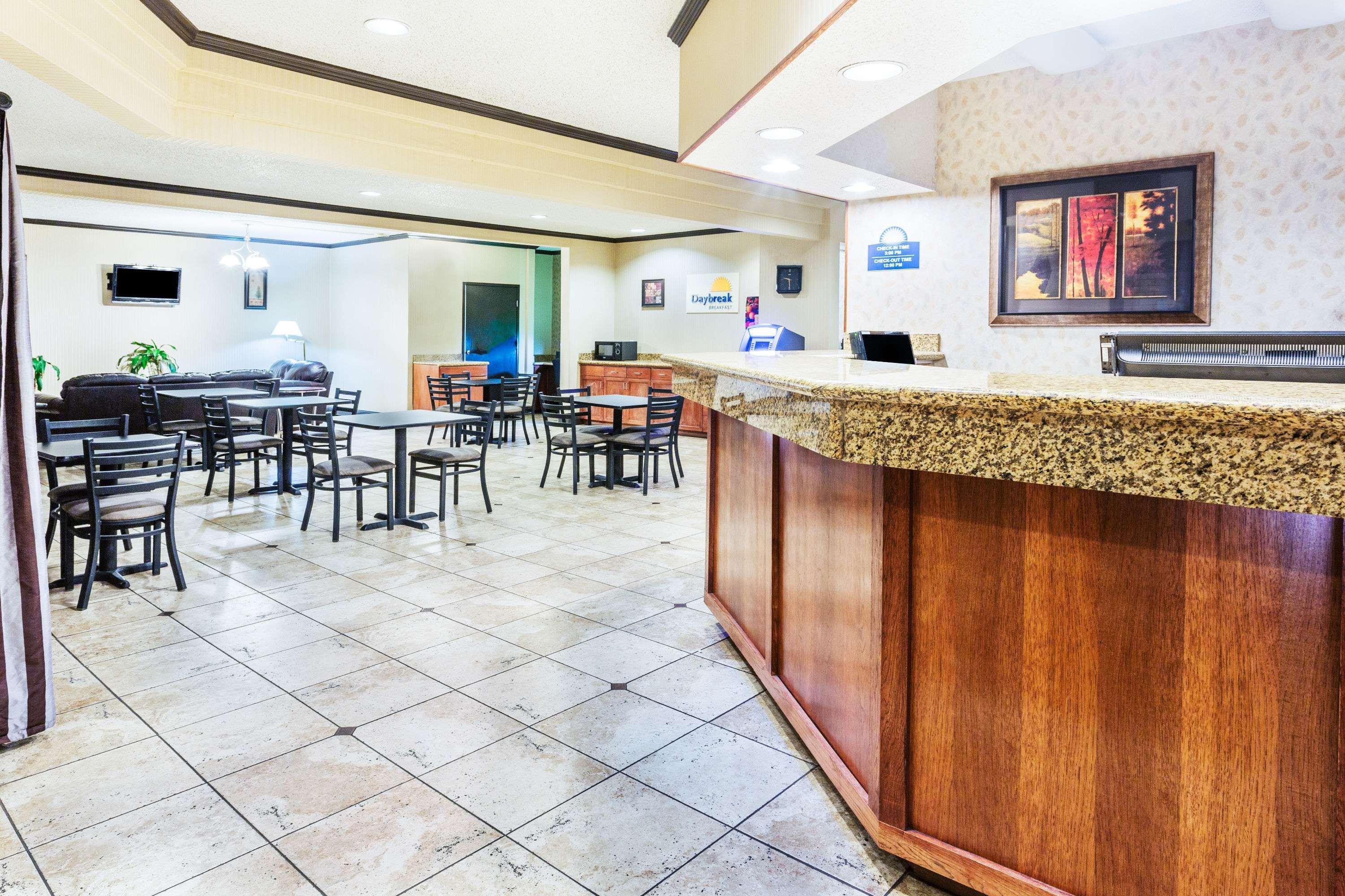 Days Inn & Suites By Wyndham Vancouver Kültér fotó